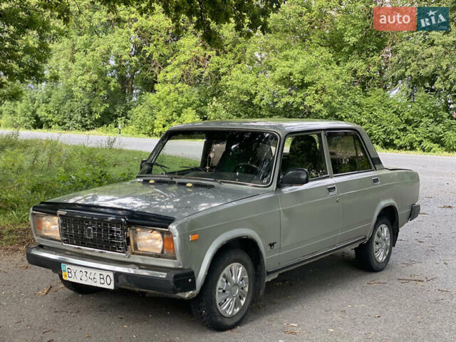 Серый ВАЗ 2107, объемом двигателя 1.6 л и пробегом 70 тыс. км за 999 $, фото 1 на Automoto.ua
