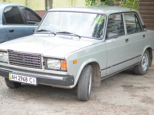 Серый ВАЗ 2107, объемом двигателя 1.5 л и пробегом 34 тыс. км за 2800 $, фото 2 на Automoto.ua