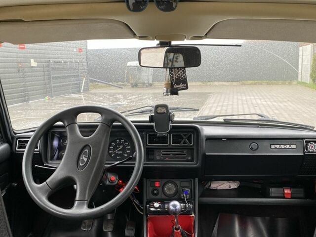 Серый ВАЗ 2107, объемом двигателя 1.5 л и пробегом 330 тыс. км за 1800 $, фото 4 на Automoto.ua