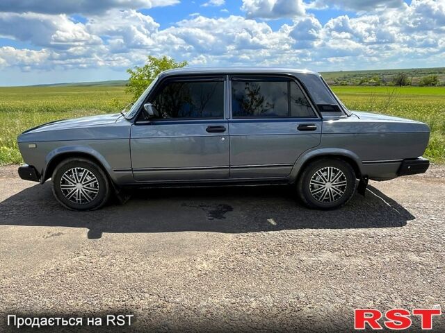 Серый ВАЗ 2107, объемом двигателя 1.5 л и пробегом 71 тыс. км за 2100 $, фото 5 на Automoto.ua