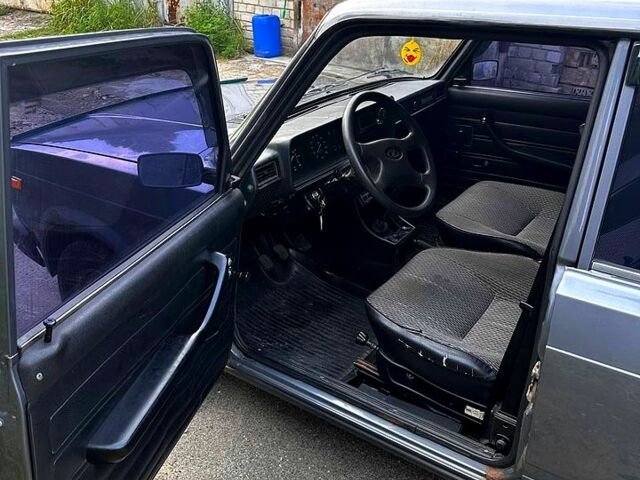 Сірий ВАЗ 2107, об'ємом двигуна 1.5 л та пробігом 94 тис. км за 1400 $, фото 6 на Automoto.ua