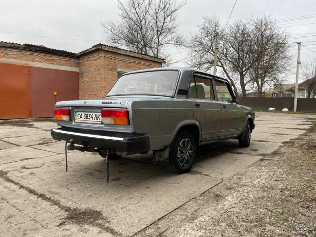 Серый ВАЗ 2107, объемом двигателя 1.5 л и пробегом 80 тыс. км за 1500 $, фото 3 на Automoto.ua