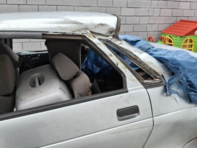 Серый ВАЗ 2107, объемом двигателя 1.6 л и пробегом 177 тыс. км за 500 $, фото 2 на Automoto.ua