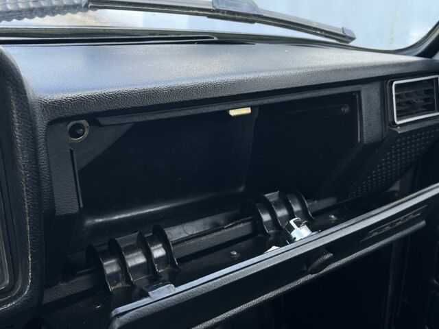 Сірий ВАЗ 2107, об'ємом двигуна 1.5 л та пробігом 82 тис. км за 1350 $, фото 9 на Automoto.ua