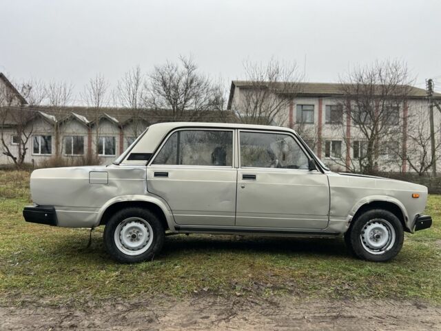 Сірий ВАЗ 2107, об'ємом двигуна 1.5 л та пробігом 113 тис. км за 800 $, фото 3 на Automoto.ua