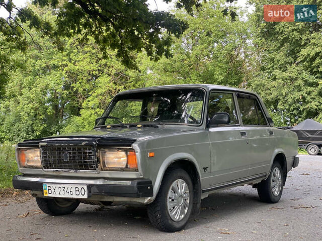 Серый ВАЗ 2107, объемом двигателя 1.6 л и пробегом 70 тыс. км за 999 $, фото 4 на Automoto.ua