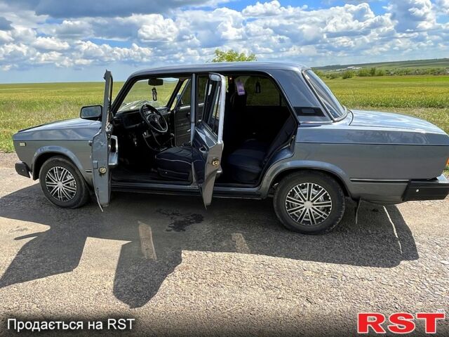 Серый ВАЗ 2107, объемом двигателя 1.5 л и пробегом 71 тыс. км за 2100 $, фото 6 на Automoto.ua