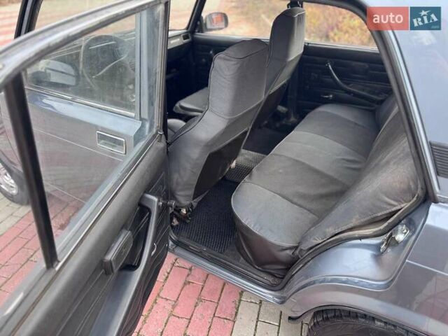 Сірий ВАЗ 2107, об'ємом двигуна 1.6 л та пробігом 155 тис. км за 1200 $, фото 10 на Automoto.ua