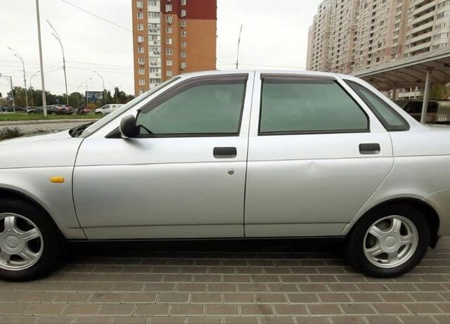 Серый ВАЗ 2107, объемом двигателя 1.6 л и пробегом 90 тыс. км за 3200 $, фото 1 на Automoto.ua