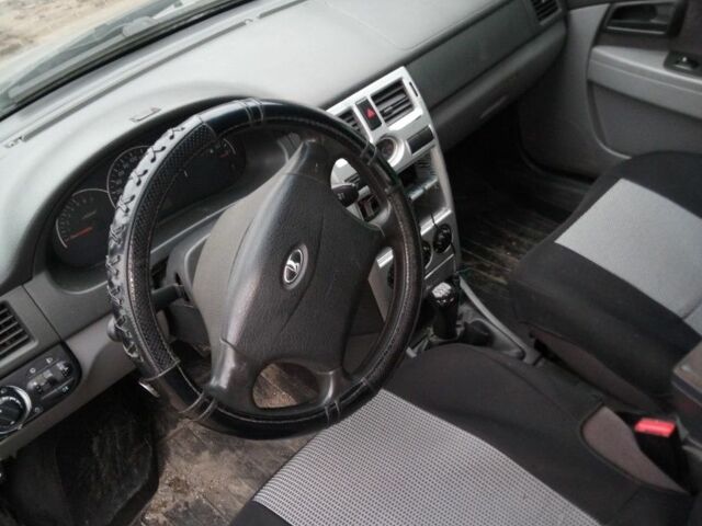 Серый ВАЗ 2107, объемом двигателя 1.6 л и пробегом 260 тыс. км за 1900 $, фото 4 на Automoto.ua