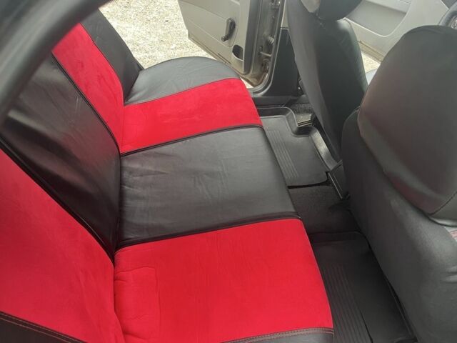 Серый ВАЗ 2107, объемом двигателя 1.6 л и пробегом 195 тыс. км за 2300 $, фото 6 на Automoto.ua