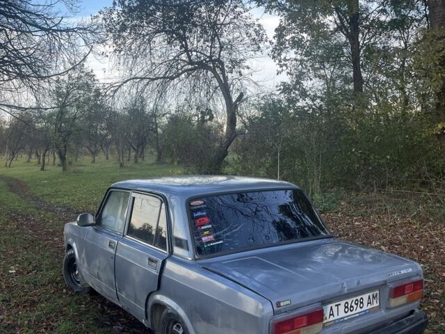 ВАЗ 2107 2008 у Чернівцях на Automoto.ua Сірий ВАЗ 2107, об'ємом двигуна 1.5 л та пробігом 42 тис. км за 700 $, фото 4 на Automoto.ua