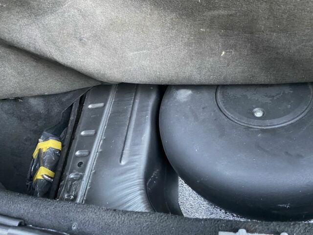 Сірий ВАЗ 2107, об'ємом двигуна 1.6 л та пробігом 155 тис. км за 3300 $, фото 13 на Automoto.ua