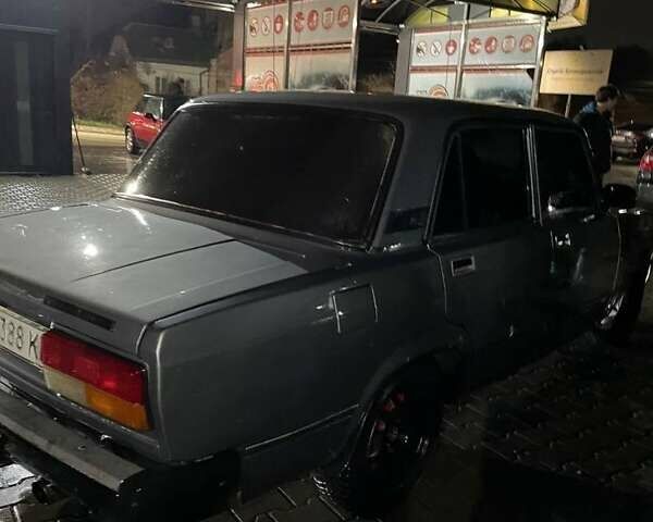 Сірий ВАЗ 2107, об'ємом двигуна 1.5 л та пробігом 100 тис. км за 900 $, фото 1 на Automoto.ua