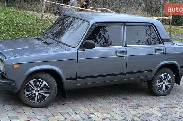 Серый ВАЗ 2107, объемом двигателя 1.45 л и пробегом 195 тыс. км за 1850 $, фото 6 на Automoto.ua