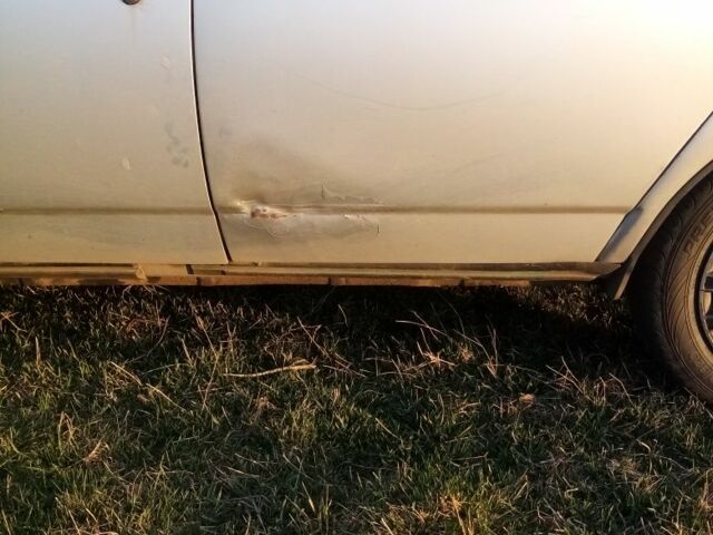 Серый ВАЗ 2107, объемом двигателя 1.6 л и пробегом 180 тыс. км за 2400 $, фото 3 на Automoto.ua