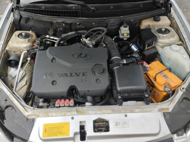 Серый ВАЗ 2107, объемом двигателя 1.6 л и пробегом 180 тыс. км за 2300 $, фото 5 на Automoto.ua