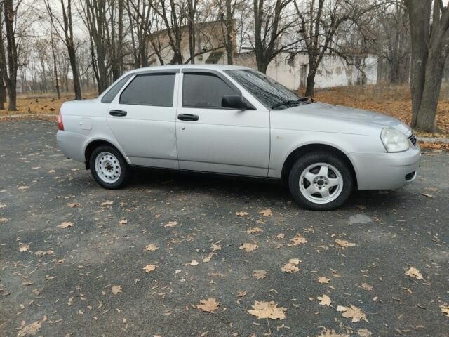 Серый ВАЗ 2107, объемом двигателя 1.6 л и пробегом 180 тыс. км за 2300 $, фото 1 на Automoto.ua