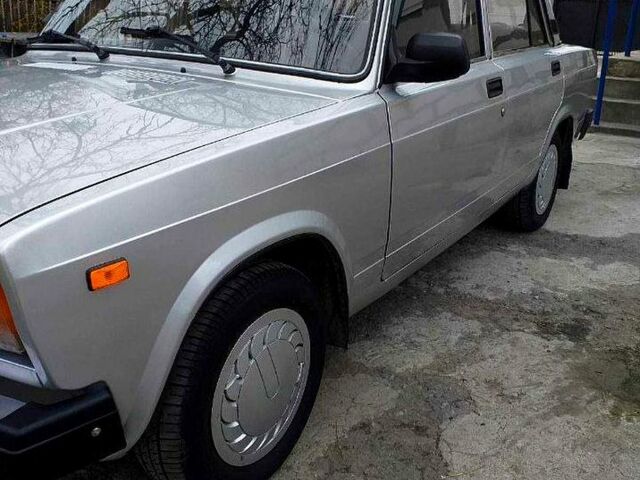 Серый ВАЗ 2107, объемом двигателя 1.5 л и пробегом 0 тыс. км за 1200 $, фото 2 на Automoto.ua