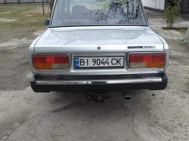 Серый ВАЗ 2107, объемом двигателя 1.5 л и пробегом 65 тыс. км за 900 $, фото 3 на Automoto.ua