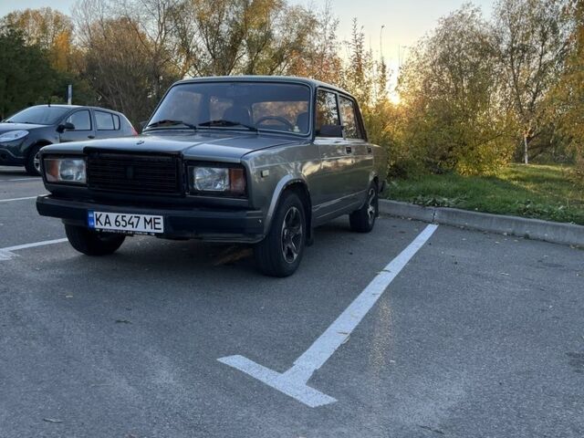 ВАЗ 2107 2010 у Борисполе на Automoto.ua Сірий ВАЗ 2107, об'ємом двигуна 1.5 л та пробігом 3 тис. км за 2100 $, фото 2 на Automoto.ua