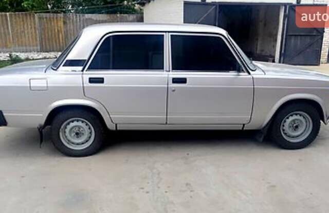 Серый ВАЗ 2107, объемом двигателя 1.57 л и пробегом 53 тыс. км за 2300 $, фото 2 на Automoto.ua