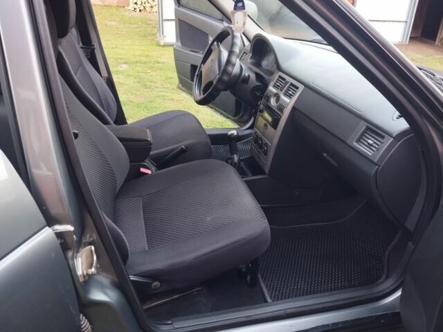 Серый ВАЗ 2107, объемом двигателя 1.6 л и пробегом 178 тыс. км за 2900 $, фото 11 на Automoto.ua