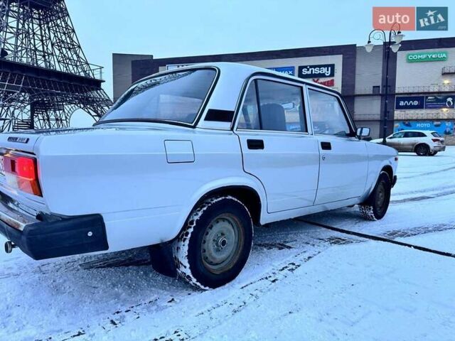 Сірий ВАЗ 2107, об'ємом двигуна 1.6 л та пробігом 54 тис. км за 3200 $, фото 3 на Automoto.ua