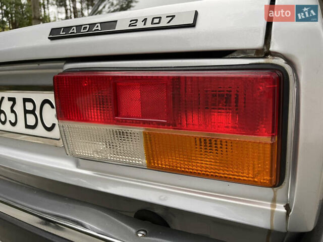 Серый ВАЗ 2107, объемом двигателя 1.6 л и пробегом 9 тыс. км за 3750 $, фото 41 на Automoto.ua