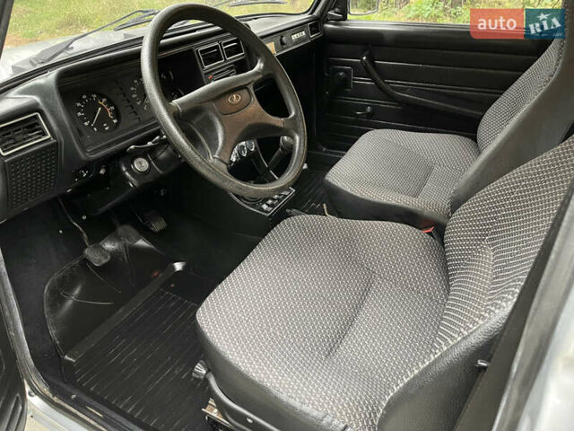 Серый ВАЗ 2107, объемом двигателя 1.6 л и пробегом 9 тыс. км за 3750 $, фото 63 на Automoto.ua