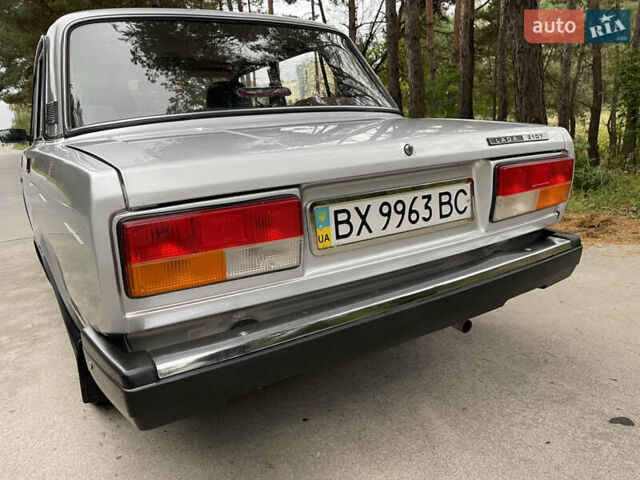 Серый ВАЗ 2107, объемом двигателя 1.6 л и пробегом 9 тыс. км за 3750 $, фото 39 на Automoto.ua