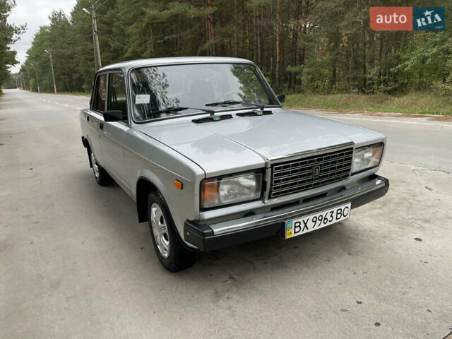 Серый ВАЗ 2107, объемом двигателя 1.6 л и пробегом 9 тыс. км за 3750 $, фото 3 на Automoto.ua