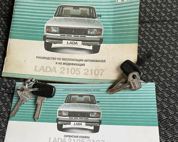 Серый ВАЗ 2107, объемом двигателя 1.6 л и пробегом 9 тыс. км за 3750 $, фото 113 на Automoto.ua