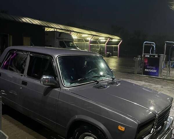 Серый ВАЗ 2107, объемом двигателя 1.6 л и пробегом 90 тыс. км за 1582 $, фото 9 на Automoto.ua