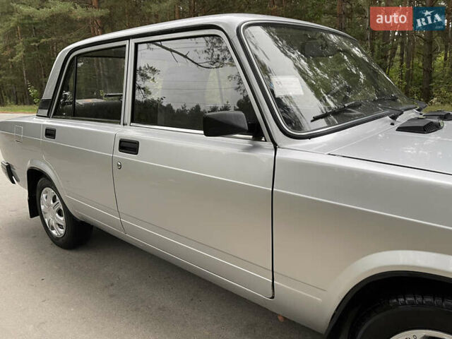 Серый ВАЗ 2107, объемом двигателя 1.6 л и пробегом 9 тыс. км за 3750 $, фото 46 на Automoto.ua