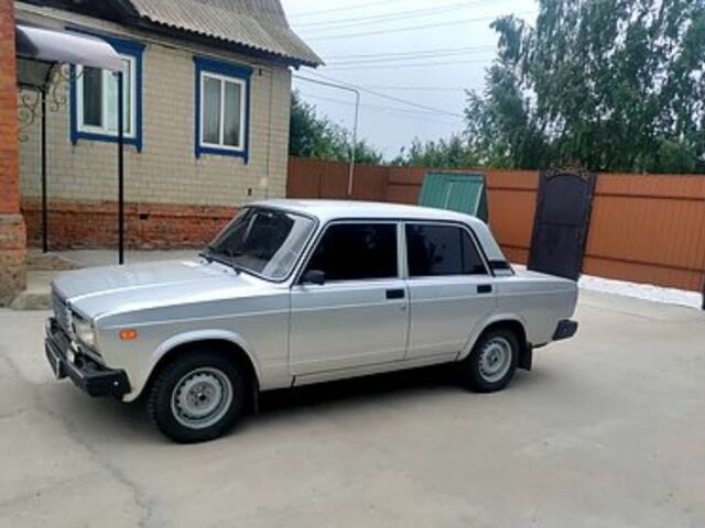 Сірий ВАЗ 2107, об'ємом двигуна 1.6 л та пробігом 53 тис. км за 2300 $, фото 8 на Automoto.ua