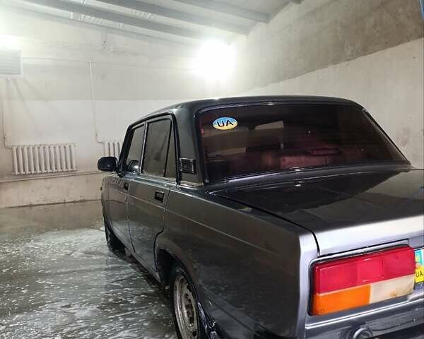 Серый ВАЗ 2107, объемом двигателя 1.6 л и пробегом 129 тыс. км за 1400 $, фото 3 на Automoto.ua