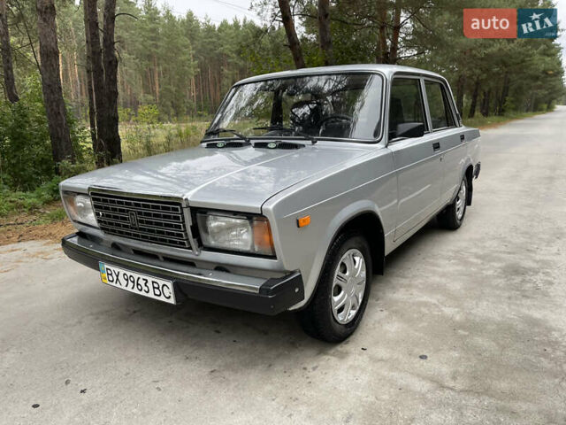 Серый ВАЗ 2107, объемом двигателя 1.6 л и пробегом 9 тыс. км за 3750 $, фото 1 на Automoto.ua