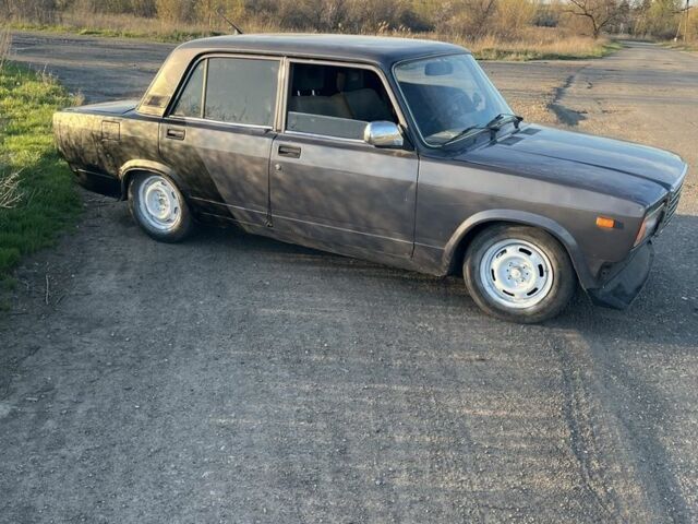 Серый ВАЗ 2107, объемом двигателя 1.6 л и пробегом 96 тыс. км за 599 $, фото 4 на Automoto.ua