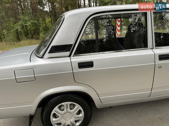 Серый ВАЗ 2107, объемом двигателя 1.6 л и пробегом 9 тыс. км за 3750 $, фото 35 на Automoto.ua