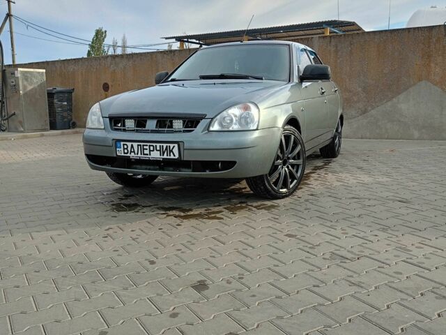 ВАЗ 2107 2011 в Николаеве на Automoto.ua Серый ВАЗ 2107, объемом двигателя 1.6 л и пробегом 157 тыс. км за 3000 $, фото 1 на Automoto.ua