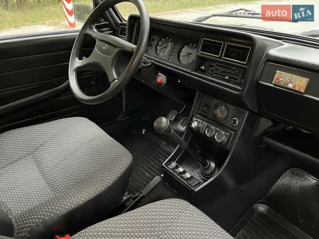 Серый ВАЗ 2107, объемом двигателя 1.6 л и пробегом 9 тыс. км за 3750 $, фото 80 на Automoto.ua