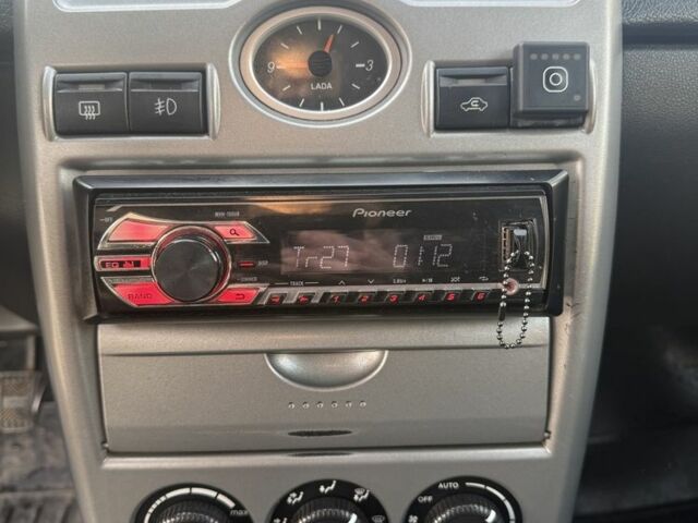 Сірий ВАЗ 2107, об'ємом двигуна 1.6 л та пробігом 195 тис. км за 3000 $, фото 4 на Automoto.ua