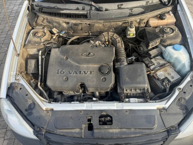 Сірий ВАЗ 2107, об'ємом двигуна 1.6 л та пробігом 195 тис. км за 3000 $, фото 6 на Automoto.ua