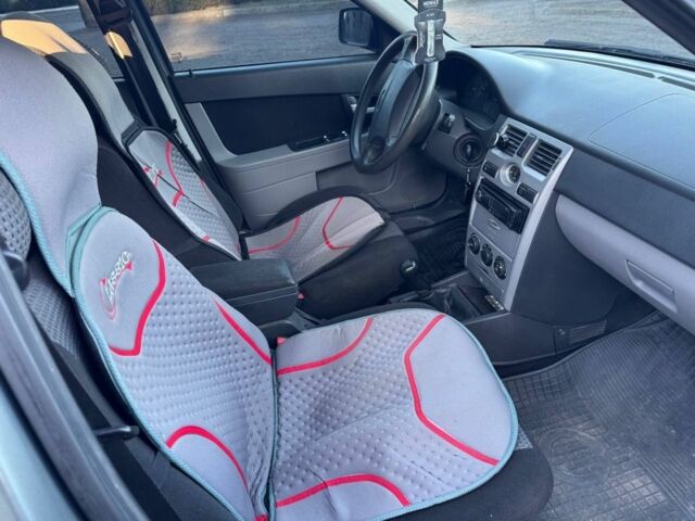 Серый ВАЗ 2107, объемом двигателя 0 л и пробегом 122 тыс. км за 2799 $, фото 4 на Automoto.ua