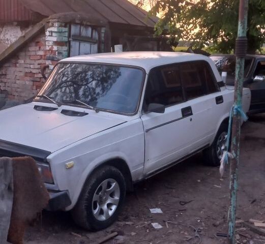 Синий ВАЗ 2107, объемом двигателя 0 л и пробегом 240 тыс. км за 500 $, фото 2 на Automoto.ua