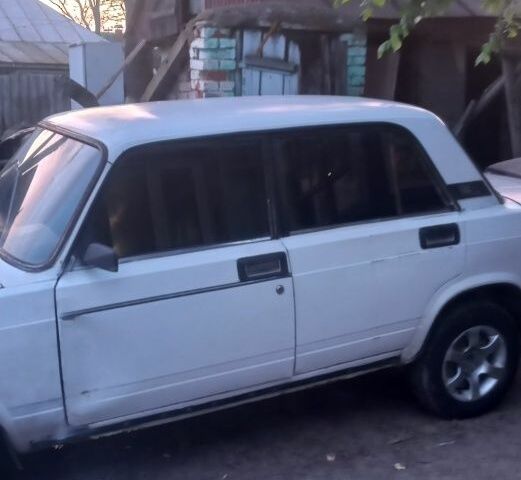 Синий ВАЗ 2107, объемом двигателя 0 л и пробегом 240 тыс. км за 500 $, фото 4 на Automoto.ua