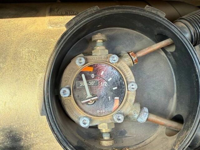 Синій ВАЗ 2107, об'ємом двигуна 1.6 л та пробігом 170 тис. км за 800 $, фото 8 на Automoto.ua