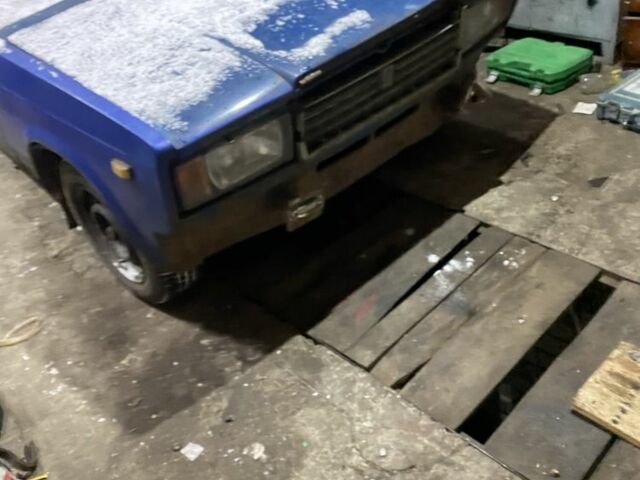 Синий ВАЗ 2107, объемом двигателя 1.5 л и пробегом 46 тыс. км за 301 $, фото 2 на Automoto.ua