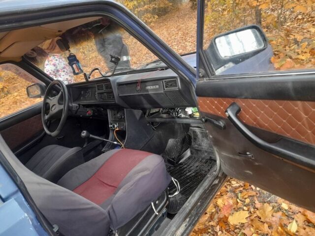 Синий ВАЗ 2107, объемом двигателя 1.6 л и пробегом 33 тыс. км за 1000 $, фото 4 на Automoto.ua